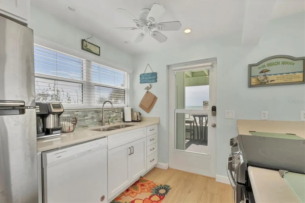 2350 N Beach Road Englewood FL 34223