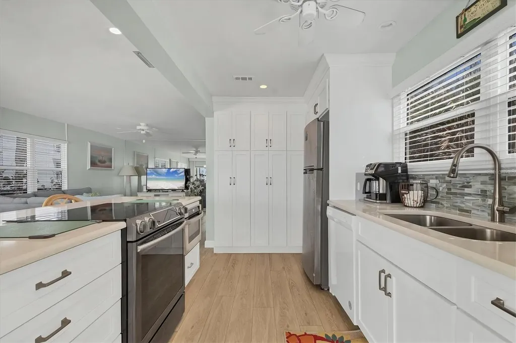 2350 N Beach Road Englewood FL 34223