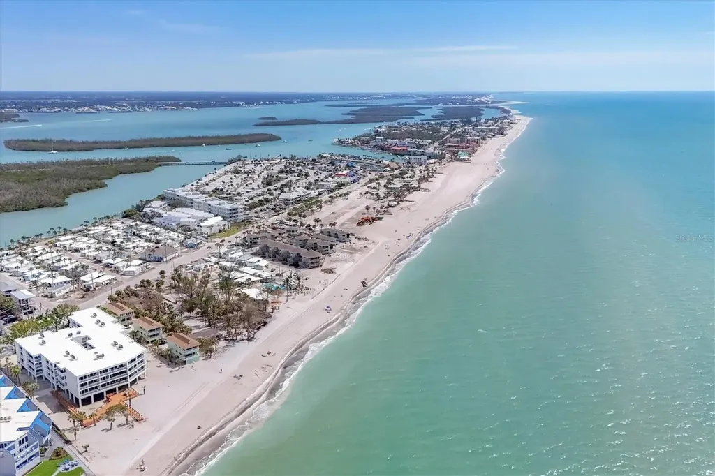 2350 N Beach Road Englewood FL 34223