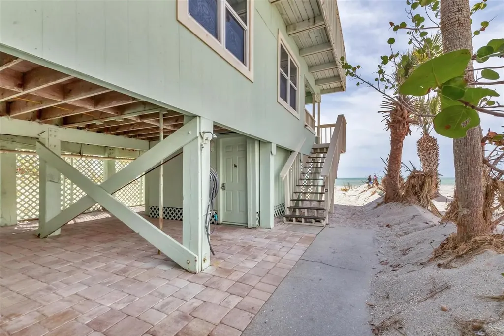 2350 N Beach Road Englewood FL 34223