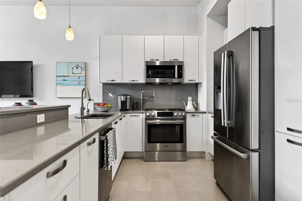 234 Cosmopolitan Court Sarasota FL 34236