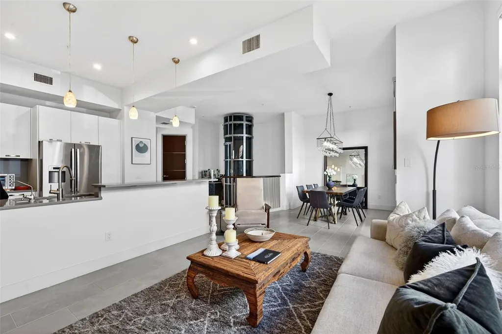 234 Cosmopolitan Court Sarasota FL 34236