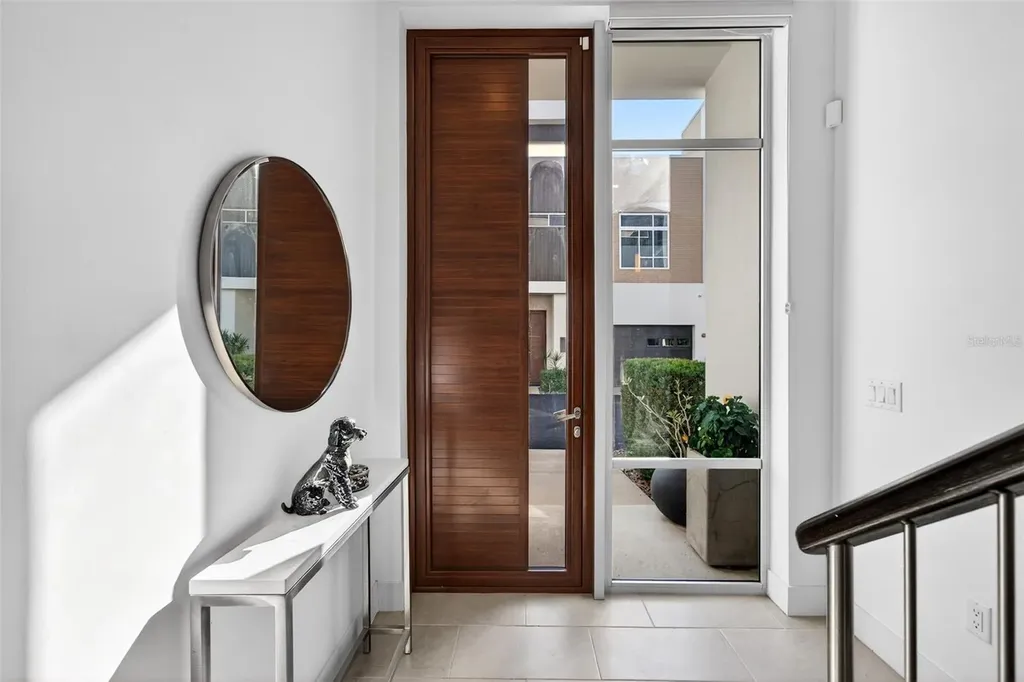 234 Cosmopolitan Court Sarasota FL 34236