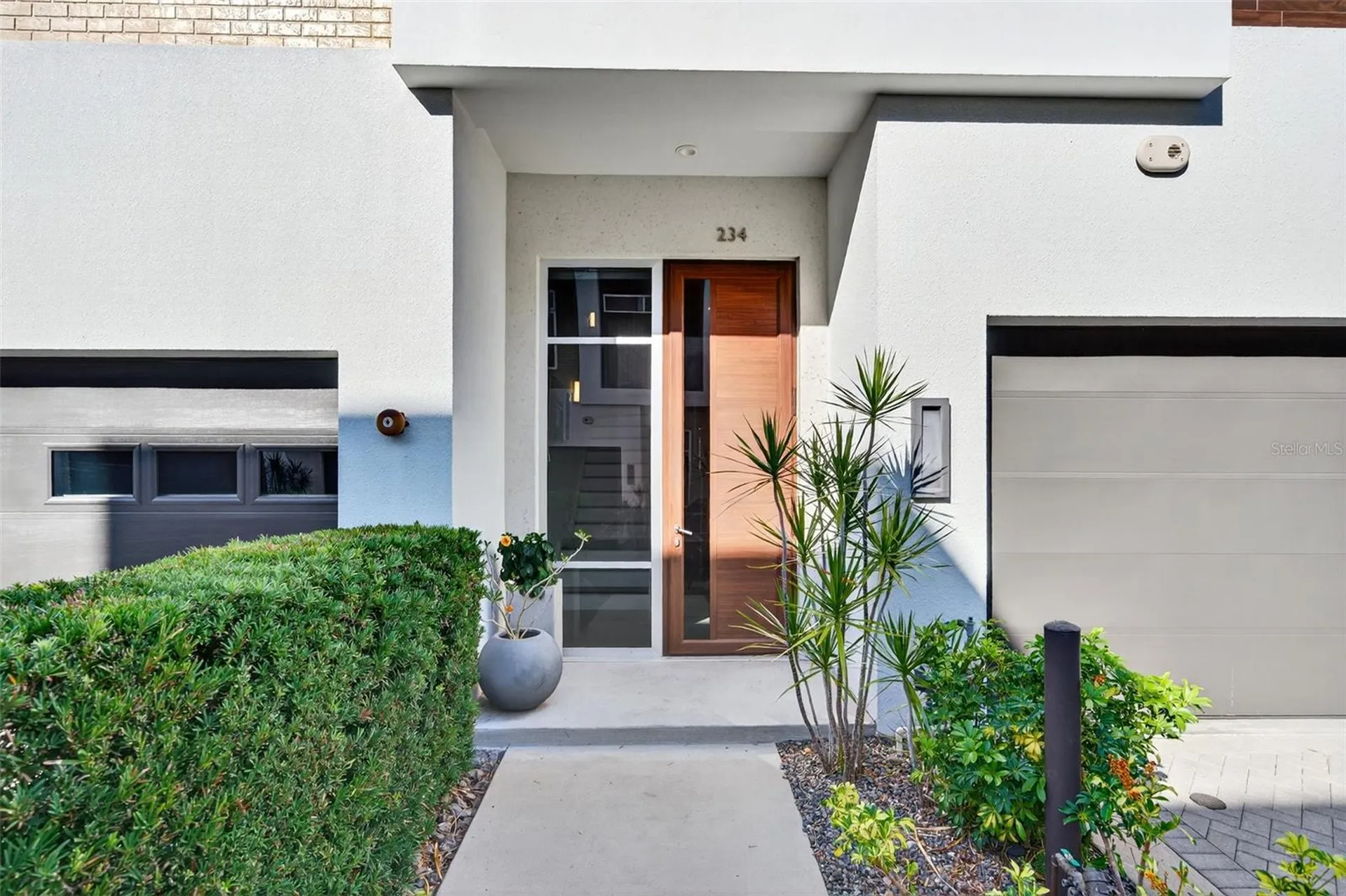 234 Cosmopolitan Court Sarasota FL 34236
