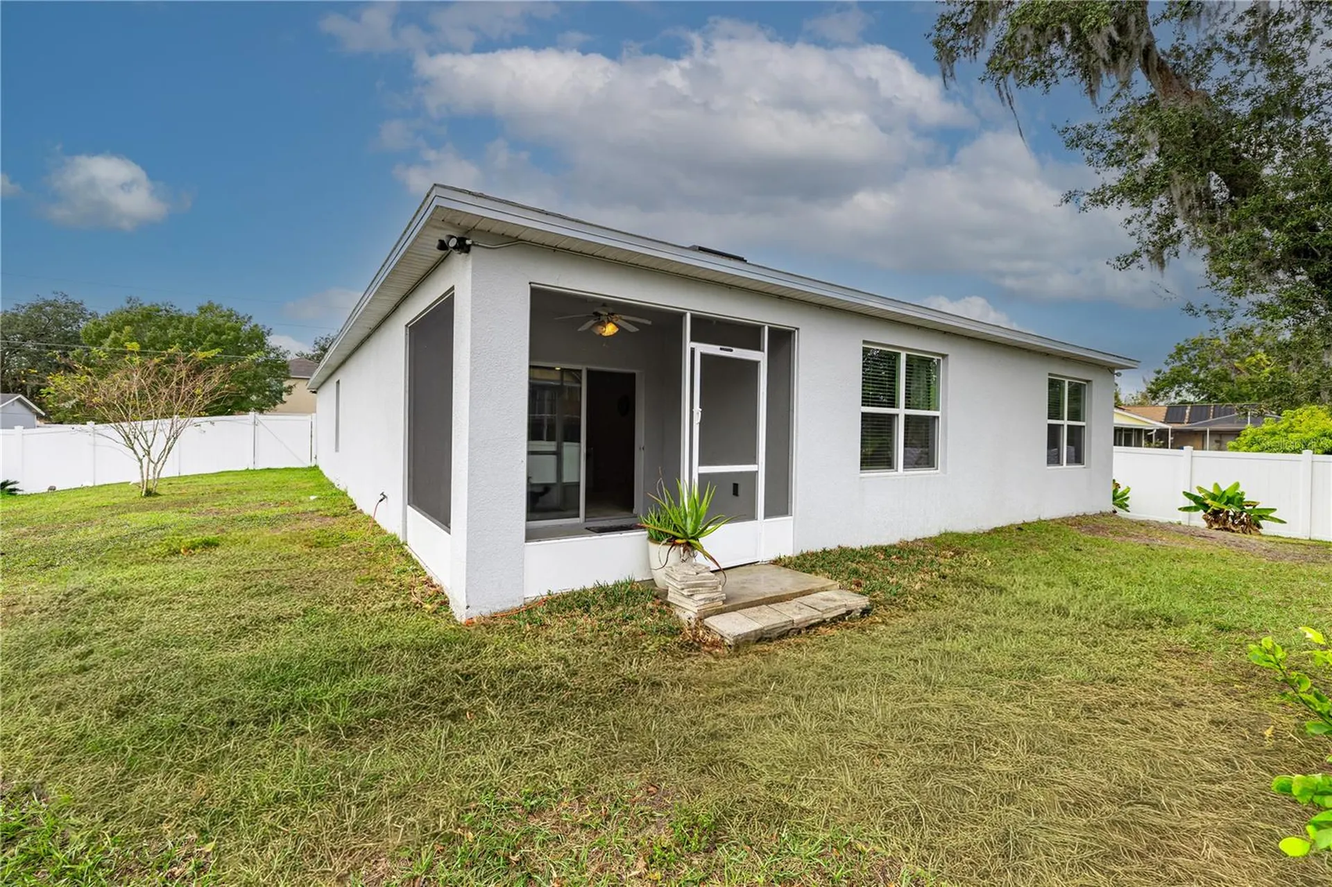 415 Francisco Way Kissimmee FL 34758
