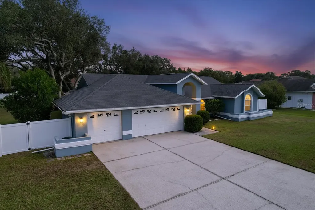 18812 Bascomb Lane Hudson FL 34667