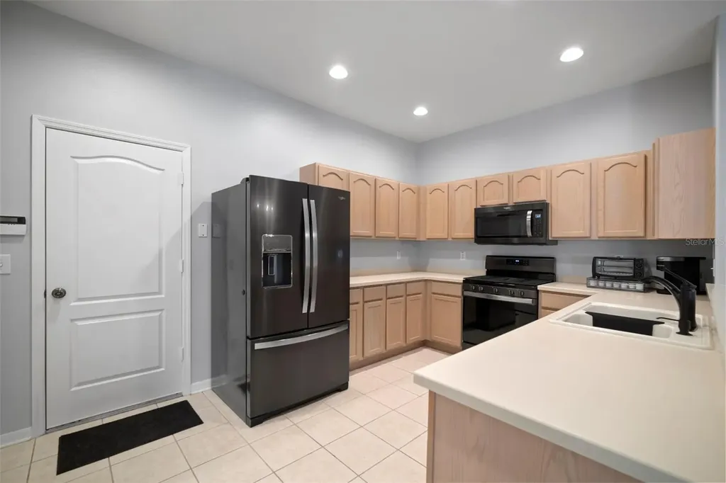 30927 Whitlock Drive Wesley Chapel FL 33543
