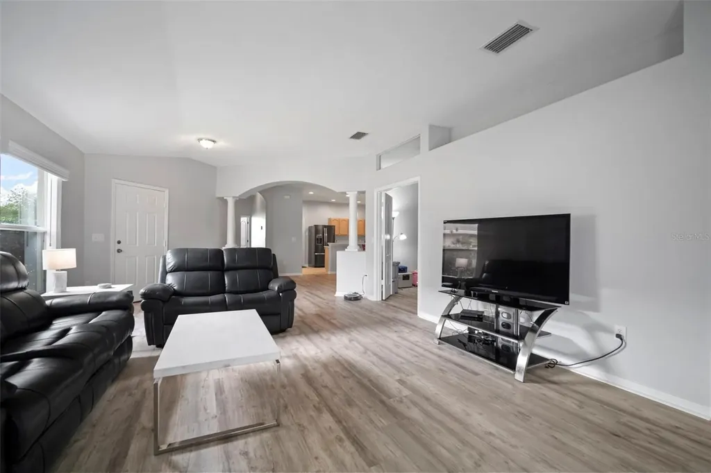 30927 Whitlock Drive Wesley Chapel FL 33543