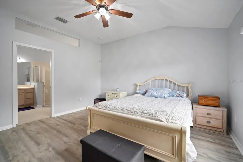 30927 Whitlock Drive Wesley Chapel FL 33543