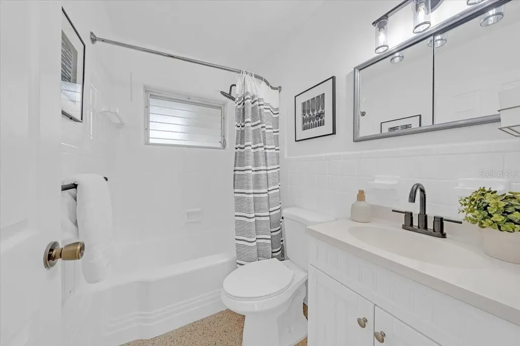 1452 Temple Street Clearwater FL 33756