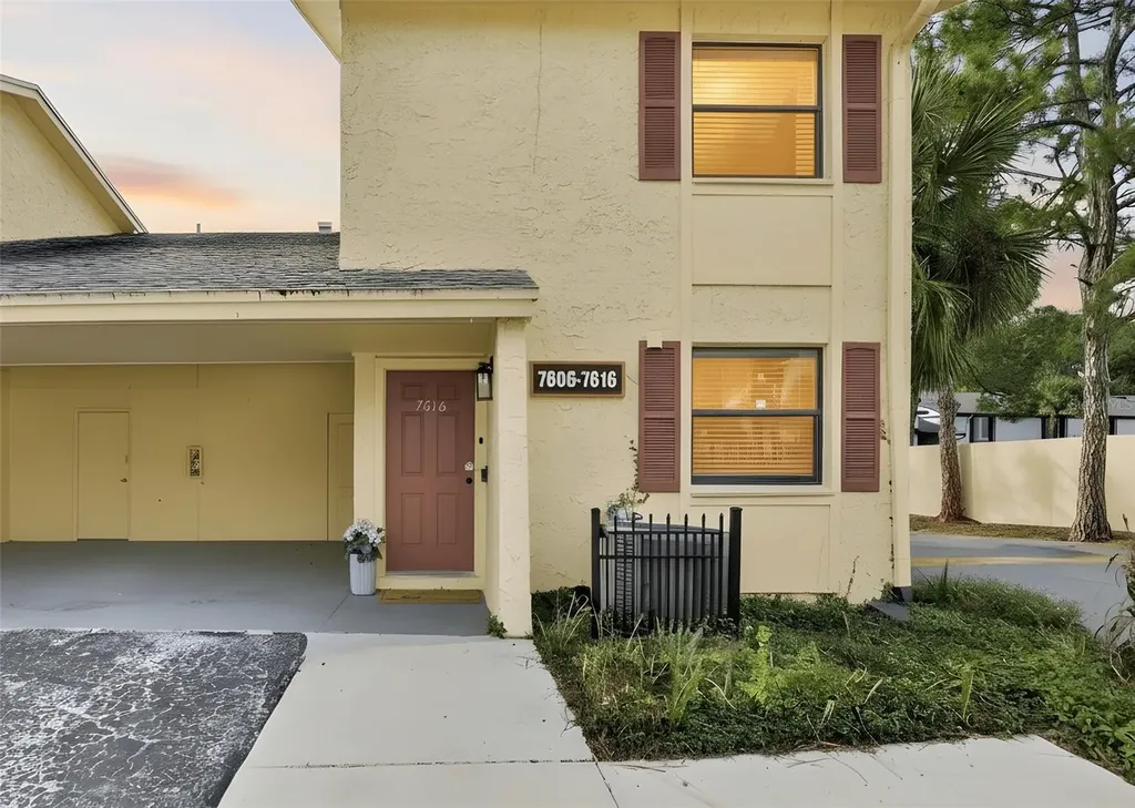 7616 La Mesita Court Tampa FL 33615