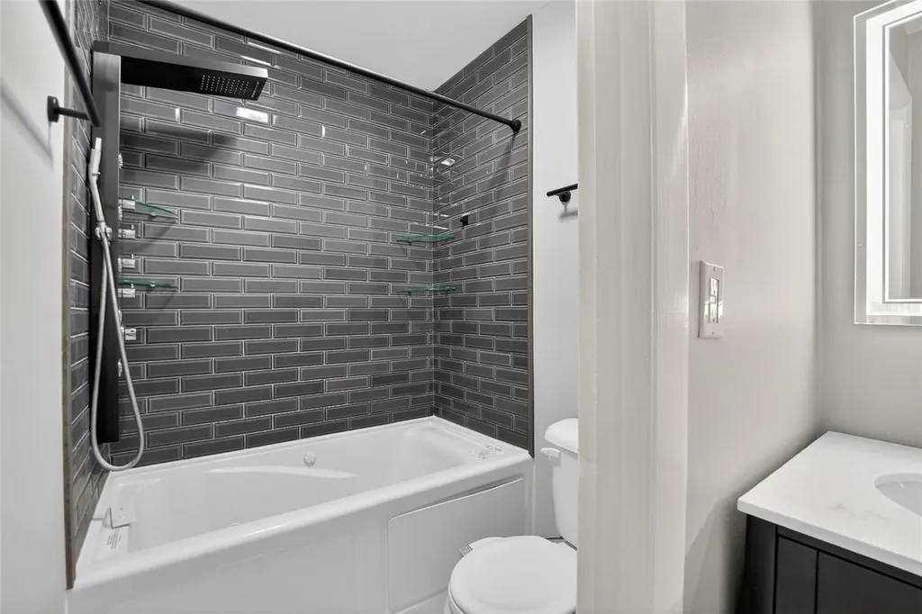 7616 La Mesita Court Tampa FL 33615
