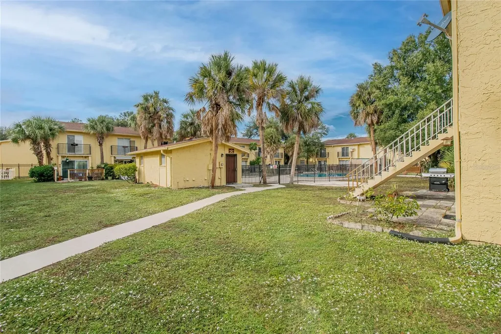 7616 La Mesita Court Tampa FL 33615