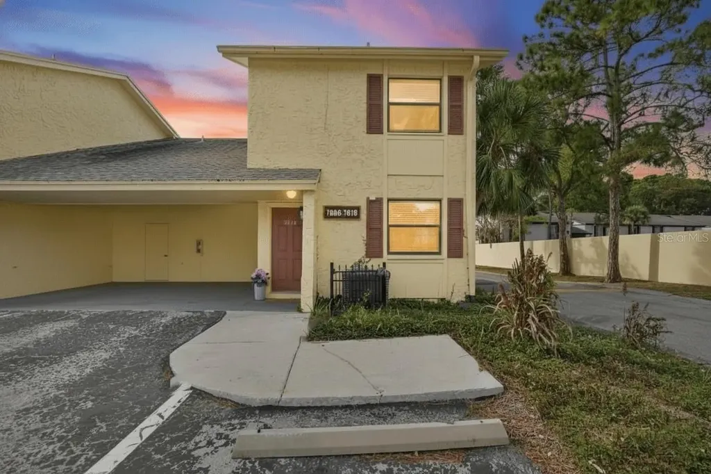 7616 La Mesita Court Tampa FL 33615