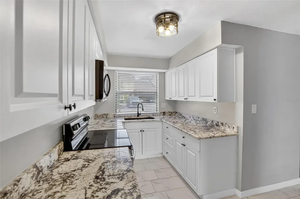 7616 La Mesita Court Tampa FL 33615