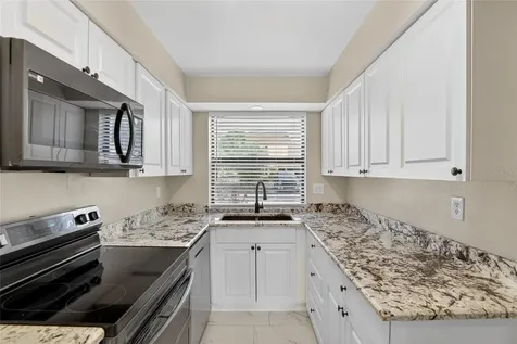 7616 La Mesita Court Tampa FL 33615