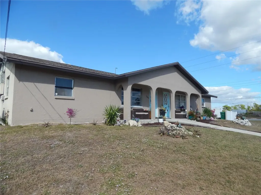 2004 Wisconsin Avenue Englewood FL 34224