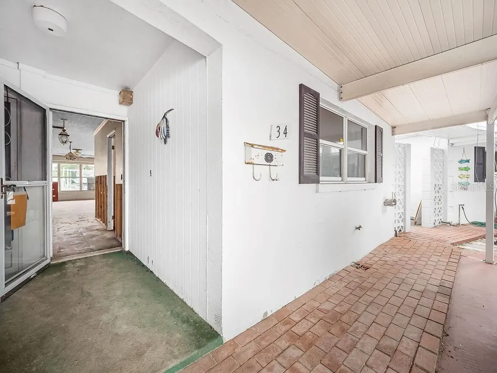 34 Seaside Court Holmes Beach FL 34217