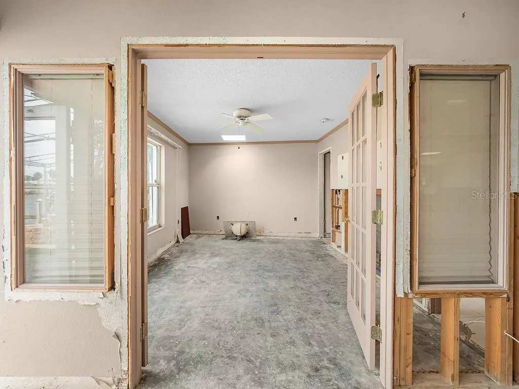 34 Seaside Court Holmes Beach FL 34217