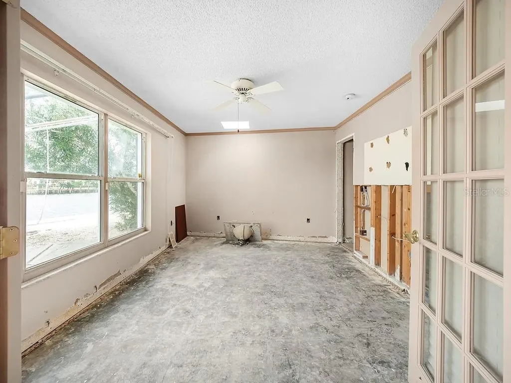 34 Seaside Court Holmes Beach FL 34217