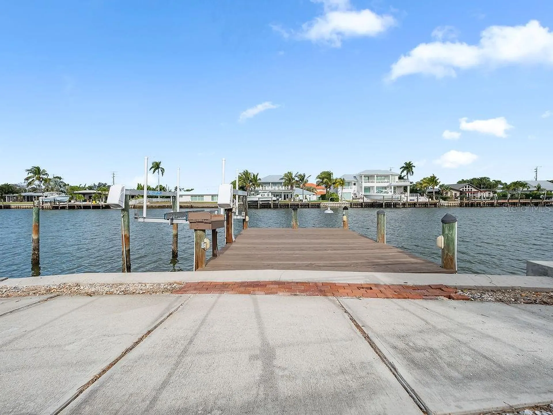34 Seaside Court Holmes Beach FL 34217