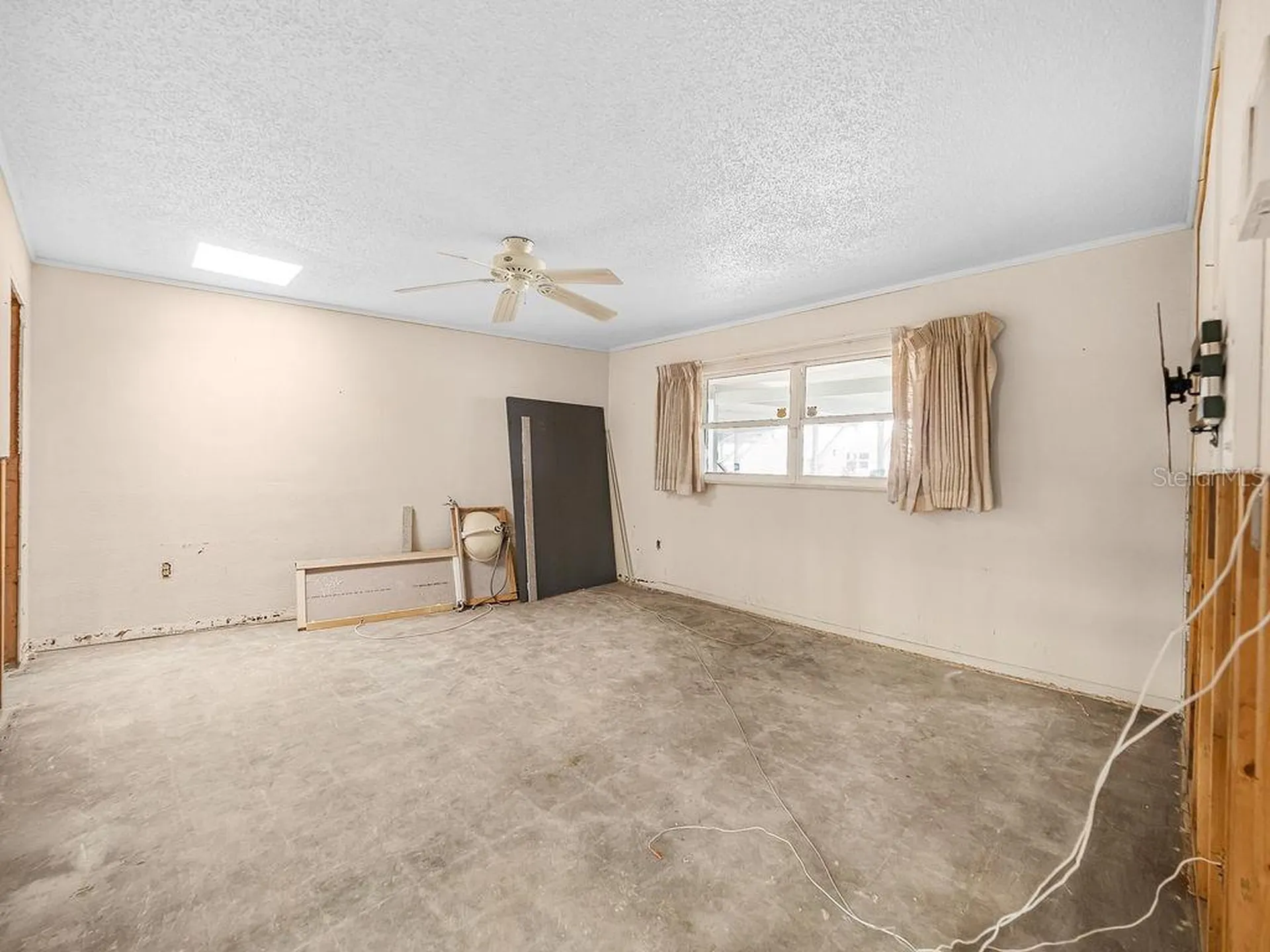34 Seaside Court Holmes Beach FL 34217