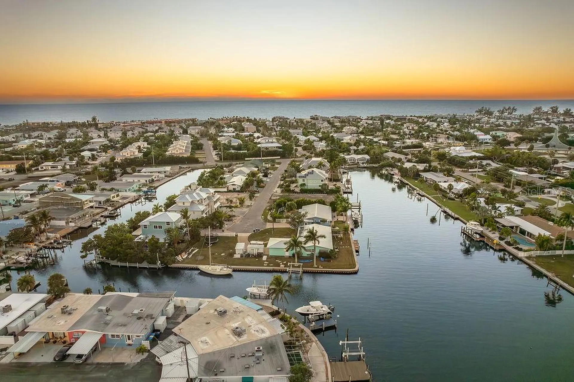 34 Seaside Court Holmes Beach FL 34217