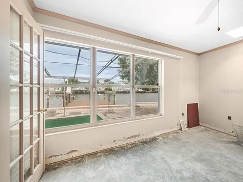 34 Seaside Court Holmes Beach FL 34217