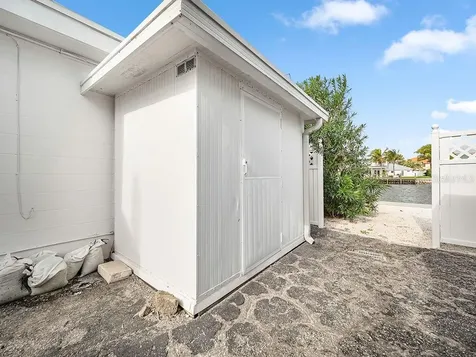 34 Seaside Court Holmes Beach FL 34217