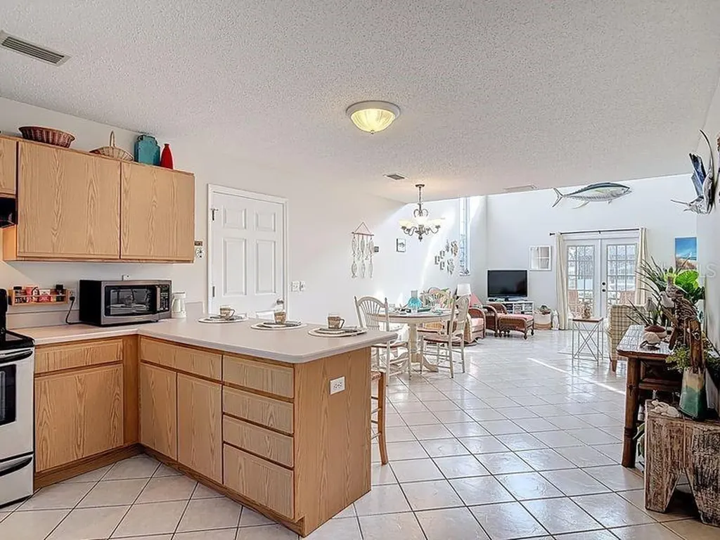 14 Cedarview Court Palm Coast FL 32137
