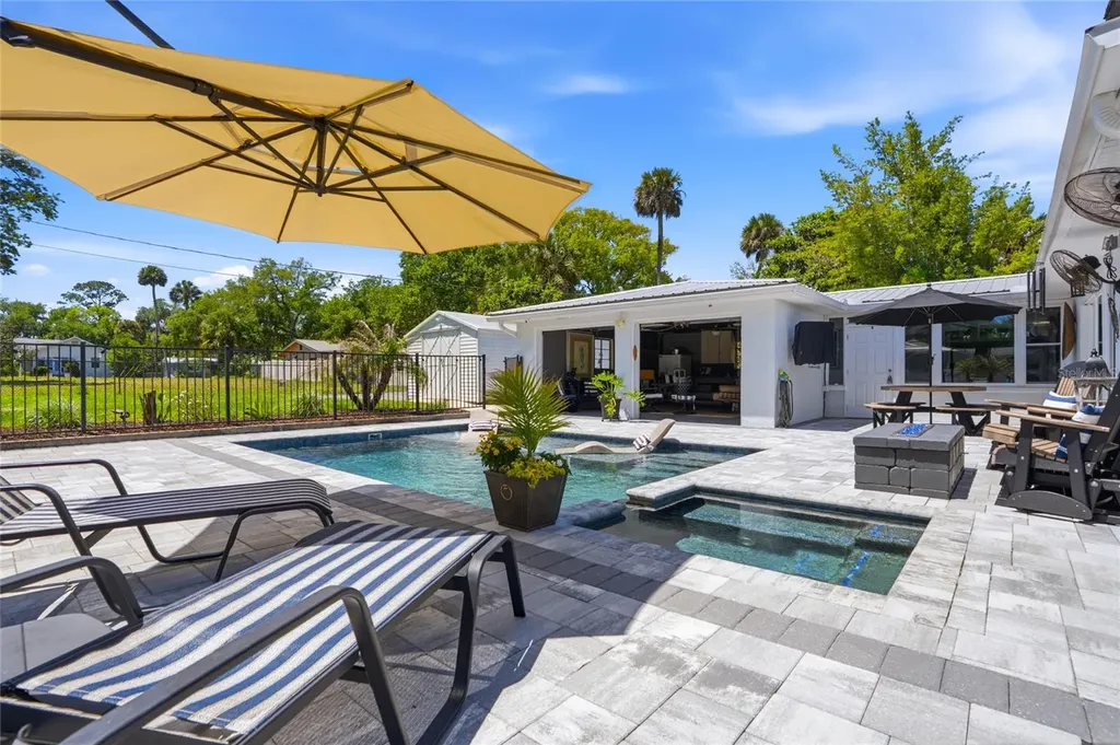 1212 Magnolia Street New Smyrna Beach FL 32168