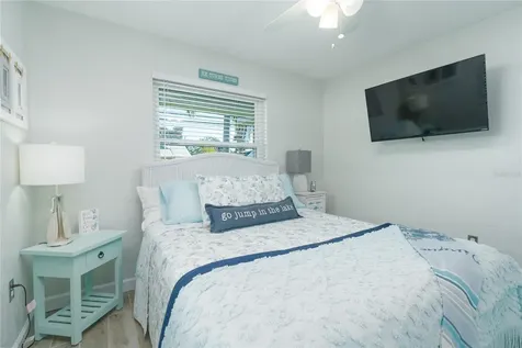 1212 Magnolia Street New Smyrna Beach FL 32168