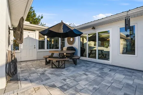 1212 Magnolia Street New Smyrna Beach FL 32168