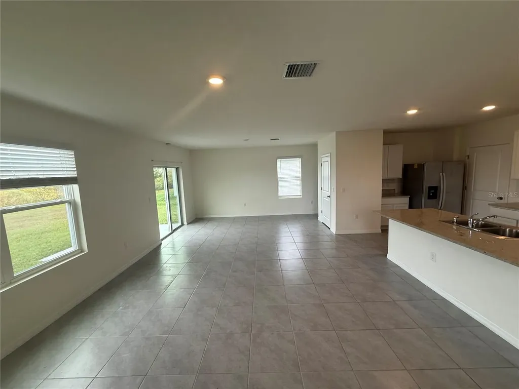 5643 Hollingworth Trail Wesley Chapel FL 33545