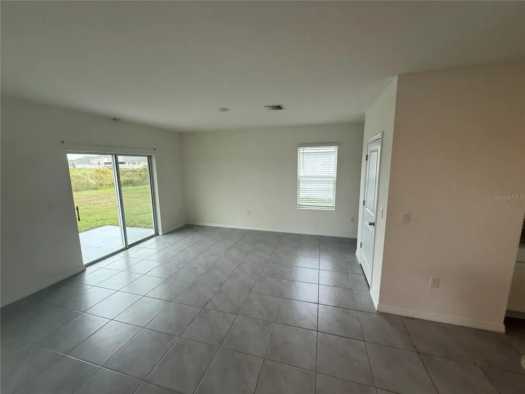 5643 Hollingworth Trail Wesley Chapel FL 33545