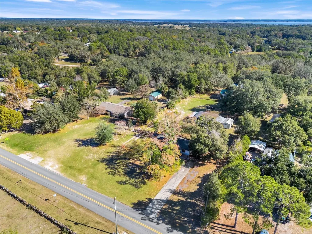 37032 Grays Airport Road Lady Lake FL 32159