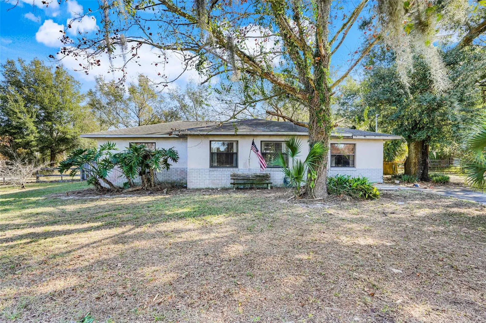 37032 Grays Airport Road Lady Lake FL 32159