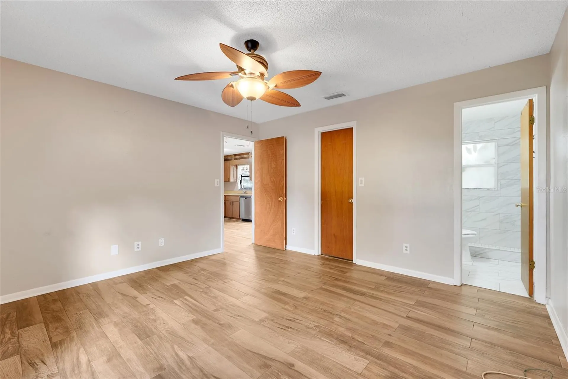 37032 Grays Airport Road Lady Lake FL 32159