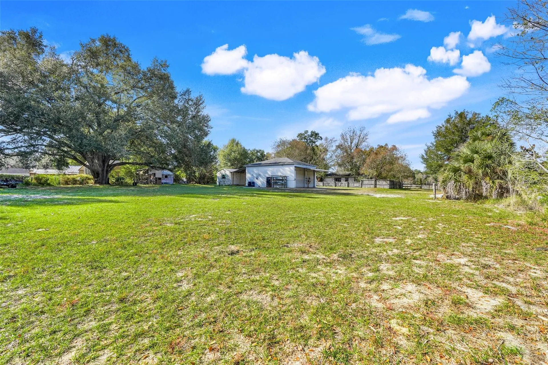 37032 Grays Airport Road Lady Lake FL 32159