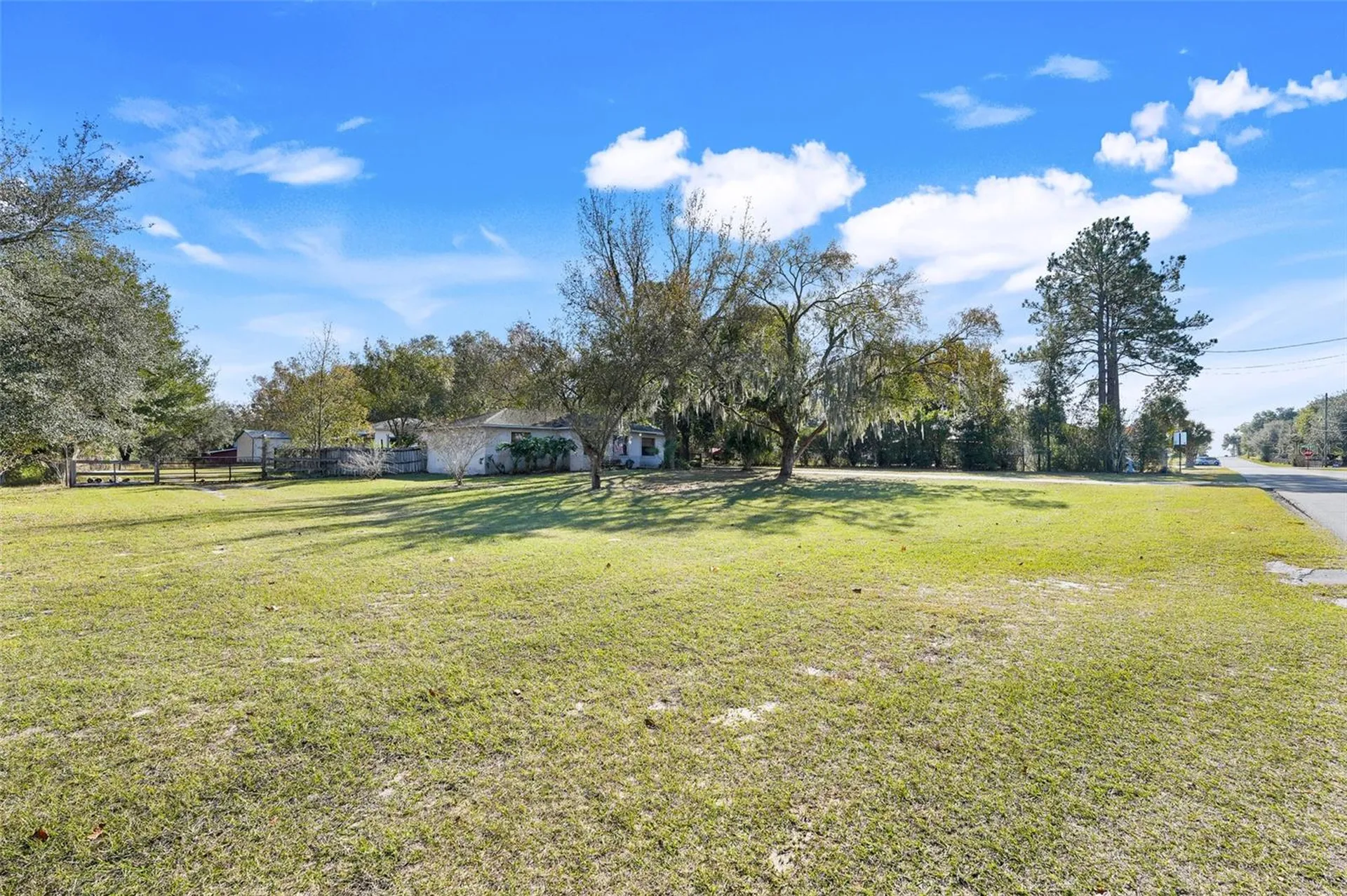 37032 Grays Airport Road Lady Lake FL 32159