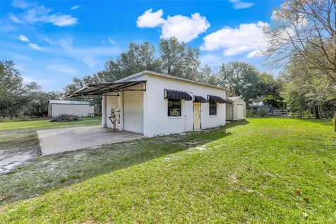 37032 Grays Airport Road Lady Lake FL 32159