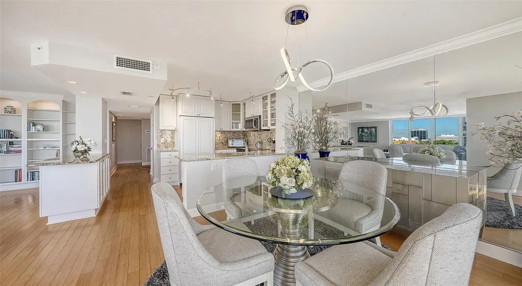 770 S Palm Avenue Sarasota FL 34236