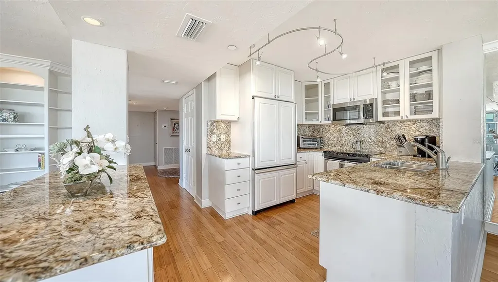770 S Palm Avenue Sarasota FL 34236