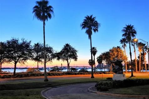 770 S Palm Avenue Sarasota FL 34236
