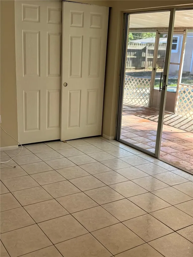 6910 Friendship Drive Sarasota FL 34241