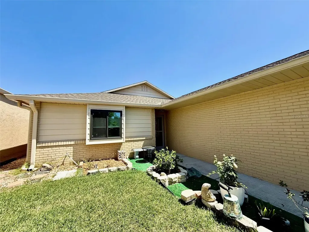 5013 SE 108th Place Belleview FL 34420