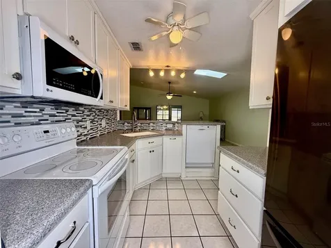 5013 SE 108th Place Belleview FL 34420