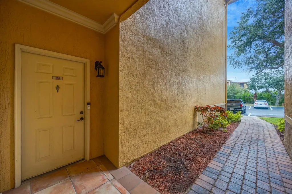 4309 Bayside Village Drive Tampa FL 33615