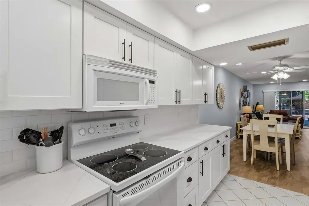 4307 Gulf Drive Holmes Beach FL 34217