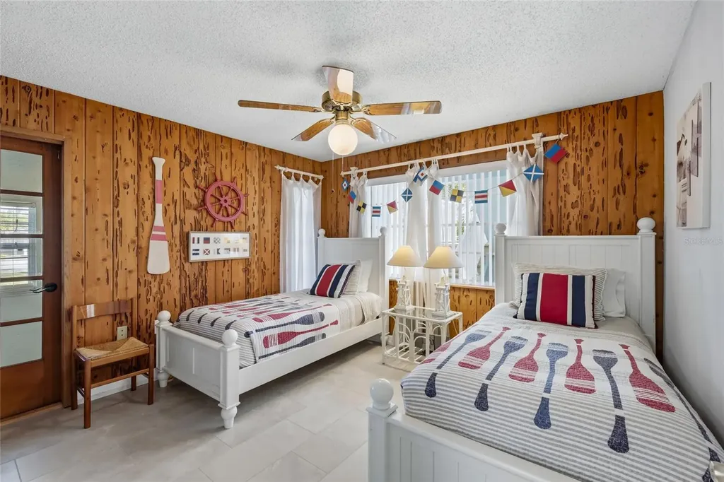 4307 Gulf Drive Holmes Beach FL 34217